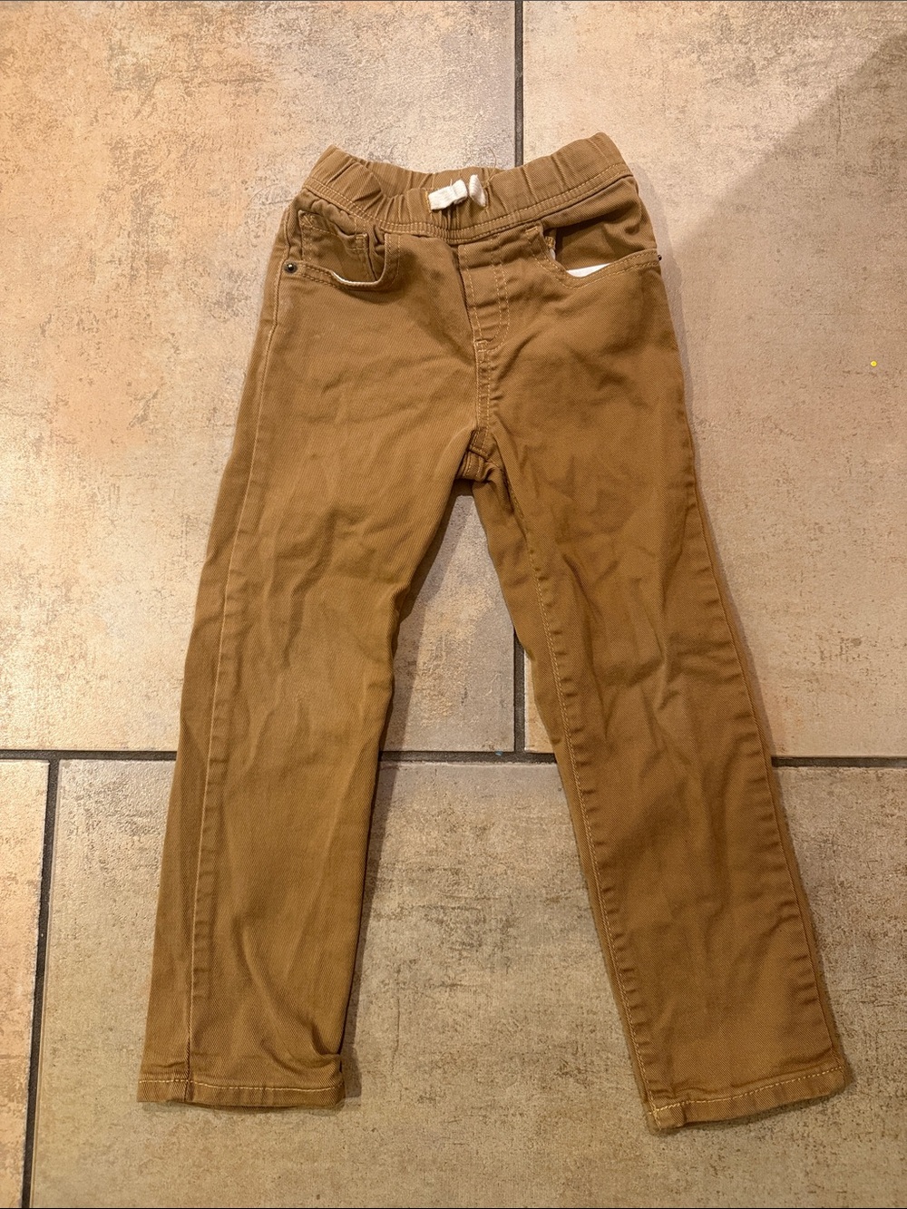 Gap Kids Tan Pull-On Stretch Slim Pants with Elastic Waist. Size 5